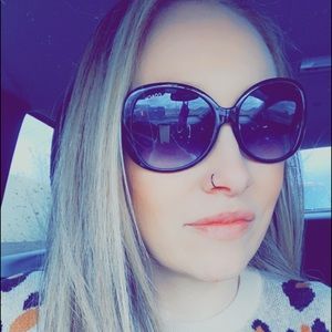 Meet your Posher, Kasey